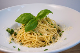 1. AGLIO OLIO